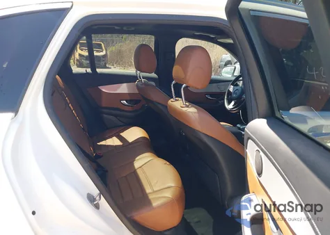 2019 Mercedes-Benz Glc 300 4Matic from USA, damaged, VIN WDC0G4KB7KF642680